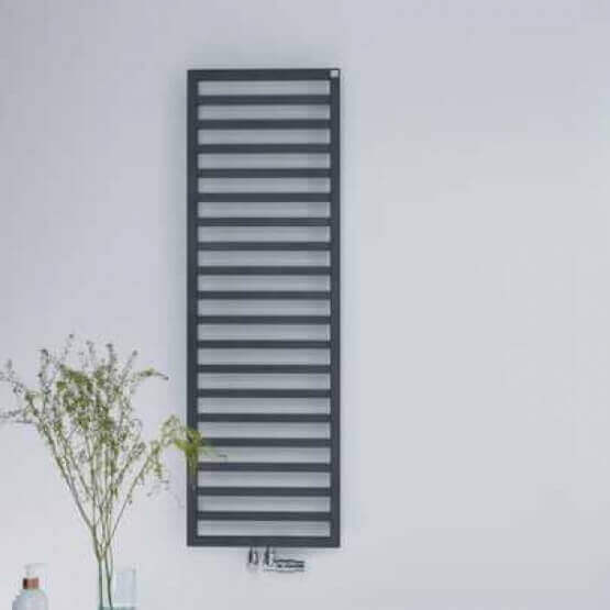 Grzejnik Łazienkowy Quaro Black Quartz 971x450 QA 100-045/M0550 Zehnder